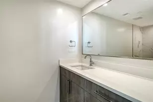 1211 Gulf of Mexico Dr, Longboat Key, FL 34228 - Photo 37