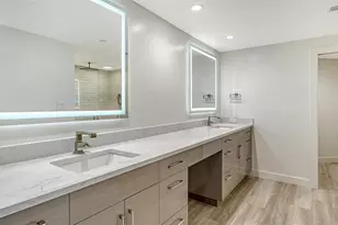 1211 Gulf of Mexico Dr, Longboat Key, FL 34228 - Photo 29