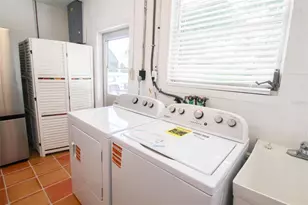 671 47th St, Sarasota, FL 34234 - Photo 15