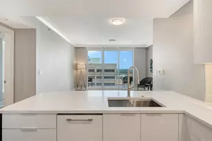 1350 Main St, Sarasota, FL 34236 - Photo 15