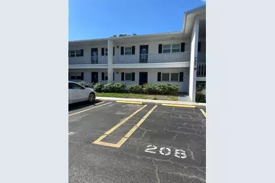 202 46th Terrace W #207, Bradenton, FL 34202 - Photo 1