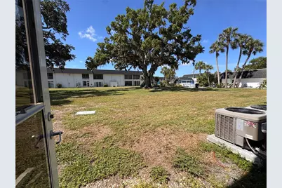 202 46th Terrace W #207, Bradenton, FL 34202 - Photo 15