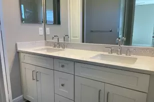 2620 Star Apple Wy, Sarasota, FL 34240 - Photo 13