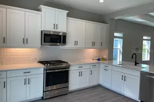 2620 Star Apple Wy, Sarasota, FL 34240 - Photo 7