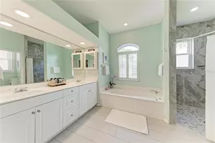 4471 McIntosh Lake Ave, Sarasota, FL 34233 - Photo 23