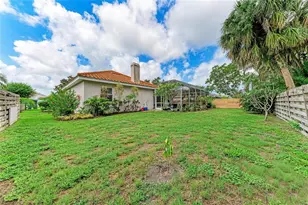 4471 McIntosh Lake Ave, Sarasota, FL 34233 - Photo 43