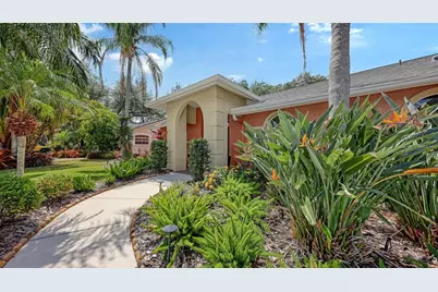 4463 Diamond Circle S, Sarasota, FL 34233 - Photo 3