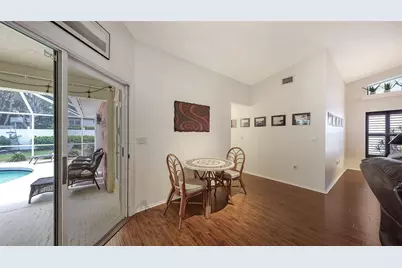 4463 Diamond Circle S, Sarasota, FL 34233 - Photo 13