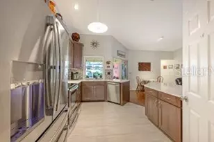 4463 Diamond Cir S, Sarasota, FL 34233 - Photo 11