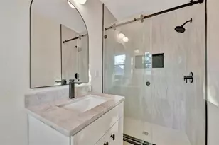 2705 Sunnyside St, Sarasota, FL 34239 - Photo 19