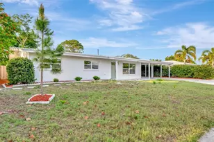 2705 Sunnyside St, Sarasota, FL 34239 - Photo 3