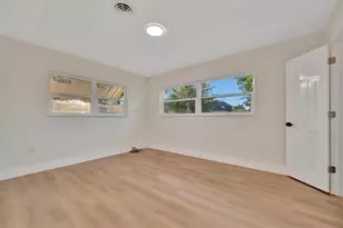 2705 Sunnyside St, Sarasota, FL 34239 - Photo 21