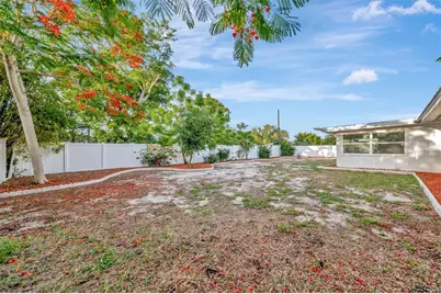 2705 Sunnyside Street, Sarasota, FL 34239 - Photo 29