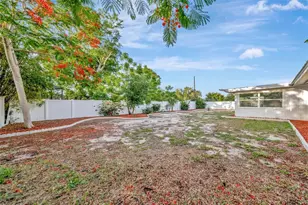 2705 Sunnyside St, Sarasota, FL 34239 - Photo 29