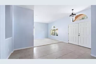 4623 61st Drive E, Bradenton, FL 34203 - Photo 5
