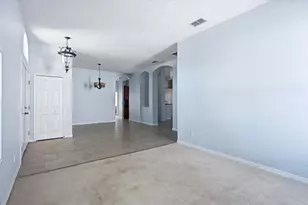 4623 61st Dr E, Bradenton, FL 34203 - Photo 11