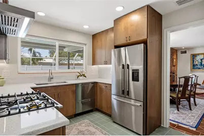 6311 Bahama Shores Drive S, Saint Petersburg, FL 33705 - Photo 27