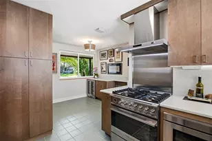 6311 Bahama Shores Dr S, Saint Petersburg, FL 33705 - Photo 29
