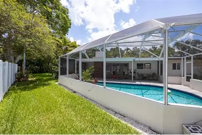 6311 Bahama Shores Drive S, Saint Petersburg, FL 33705 - Photo 47