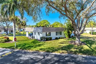 5440 Riverbluff Cir, Sarasota, FL 34231 - Photo 1