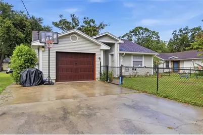 1405 E Frances Avenue, Plant City, FL 33563 - Photo 1