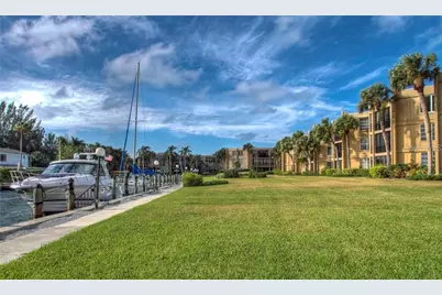450 Gulf Of Mexico Drive #303, Longboat Key, FL 34228 - Photo 31