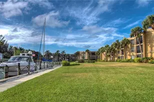 450 Gulf of Mexico Dr, Longboat Key, FL 34228 - Photo 31