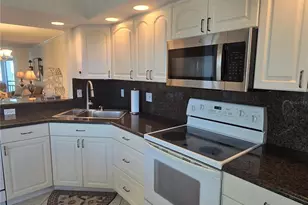 450 Gulf of Mexico Dr, Longboat Key, FL 34228 - Photo 13