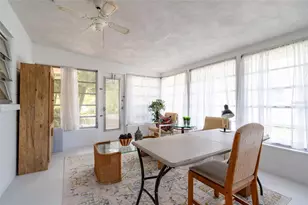 2215 Grove St, Sarasota, FL 34239 - Photo 11