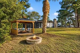 5667 Creekwood Dr, Sarasota, FL 34233 - Photo 11