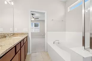 6574 Kenava Loop, Palmetto, FL 34221 - Photo 17