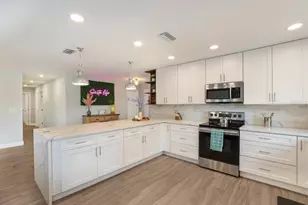 5720 Isanda Pl, Sarasota, FL 34231 - Photo 7