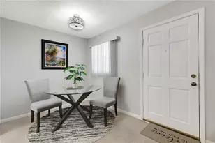 105 47th Ave Dr W, Bradenton, FL 34207 - Photo 9