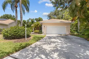 6662 Oakbrooke Cir, Bradenton, FL 34202 - Photo 1