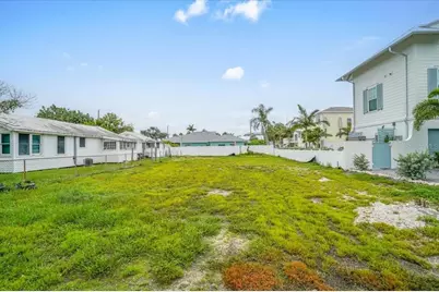 121 48th Street, Holmes Beach, FL 34217 - Photo 21