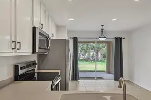 6258 Blue Runner Ct, Lakewood Ranch, FL 34202 - Photo 11