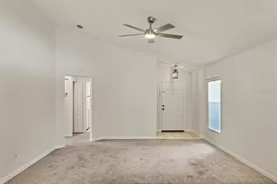 6258 Blue Runner Ct, Lakewood Ranch, FL 34202 - Photo 7