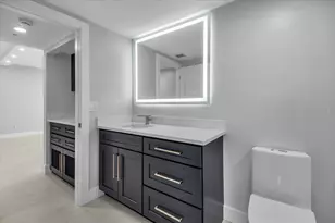 2020 Harbourside Dr, Longboat Key, FL 34228 - Photo 21