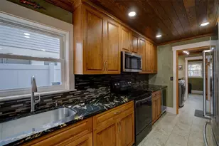 2690 Temple St, Sarasota, FL 34239 - Photo 19