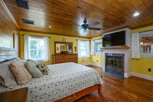 2690 Temple St, Sarasota, FL 34239 - Photo 29
