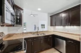 1649 8th St, Sarasota, FL 34236 - Photo 11