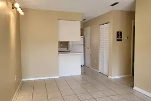 2721 Hidden Lake Blvd, Sarasota, FL 34237 - Photo 7