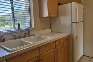 2721 Hidden Lake Blvd, Sarasota, FL 34237 - Photo 13