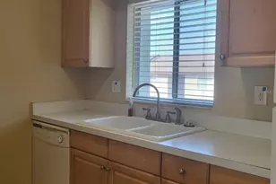 2721 Hidden Lake Blvd, Sarasota, FL 34237 - Photo 13