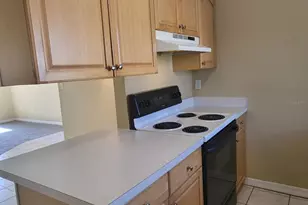 2721 Hidden Lake Blvd, Sarasota, FL 34237 - Photo 11