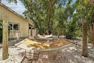521 Avalon Rd, Venice, FL 34293 - Photo 27