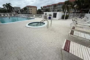 1250 N Portofino Dr, Sarasota, FL 34242 - Photo 33