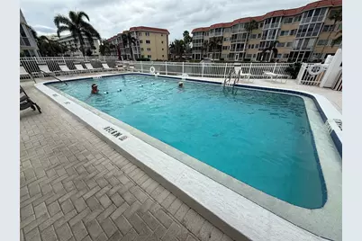 1250 N Portofino Drive #202, Sarasota, FL 34242 - Photo 31