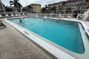 1250 N Portofino Dr, Sarasota, FL 34242 - Photo 31