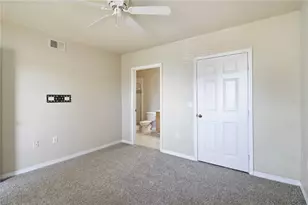 1015 Villagio Cir, Sarasota, FL 34237 - Photo 15